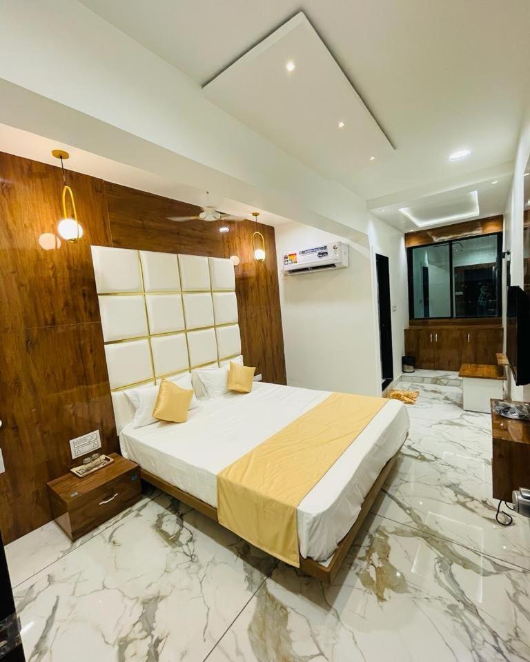 Hotel New German Ahmedabad Exterior foto